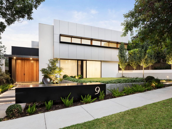 house-model-3-584×438