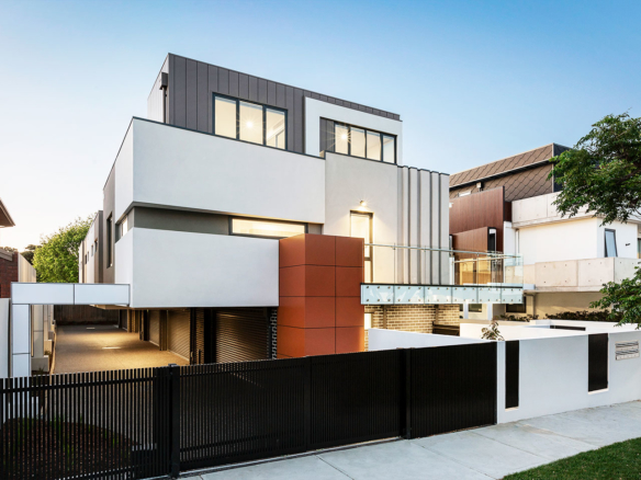 house-model-4-584×438